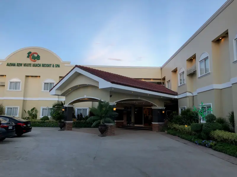 Alona Kew White Beach Resort
