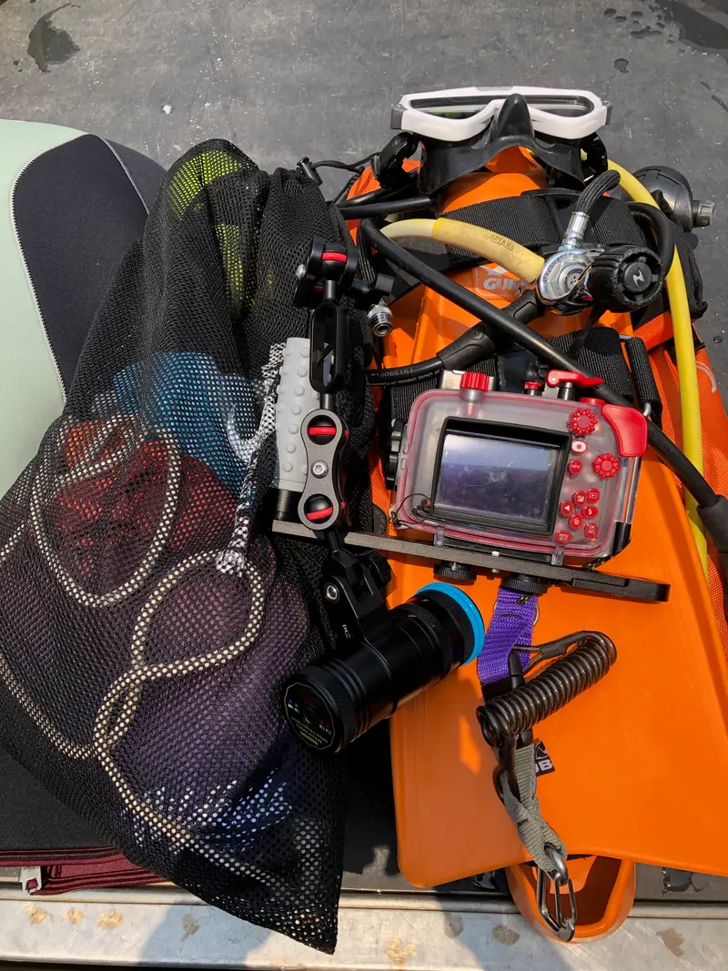 OLYMPUS TG-6+PT-059潛水殼